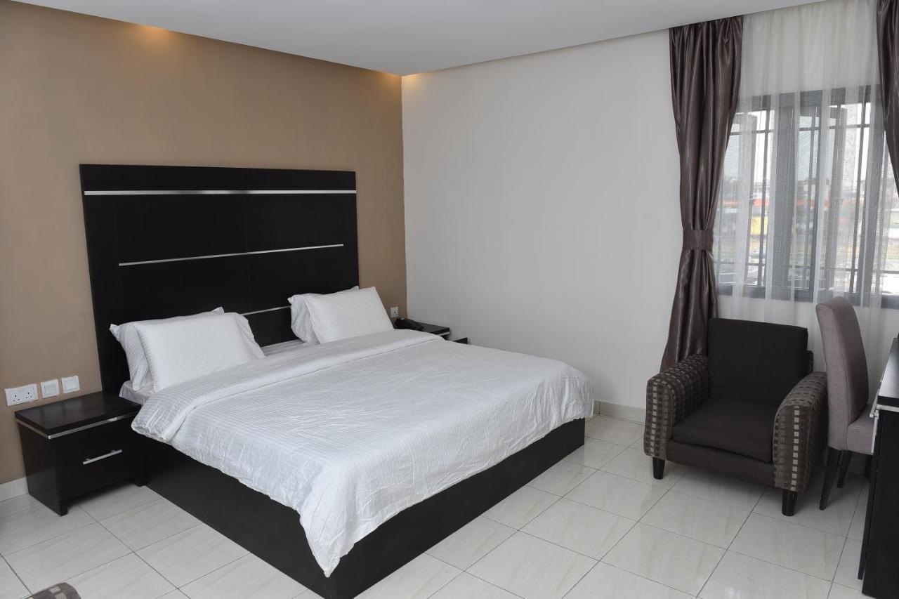 Urban Metro Inn Lagos Exterior foto