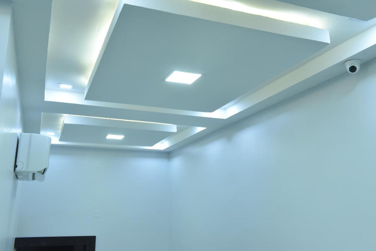 Urban Metro Inn Lagos Exterior foto